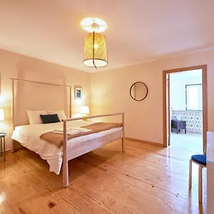 Renovated And Spacious Duplex With Patio, By Timecooler , Lisbon Portugal